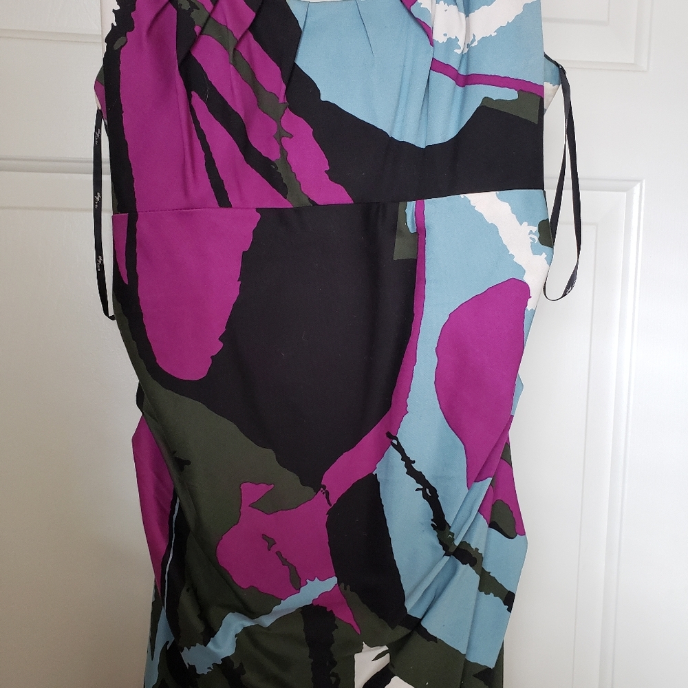 Sundress - Picture 2 of 4